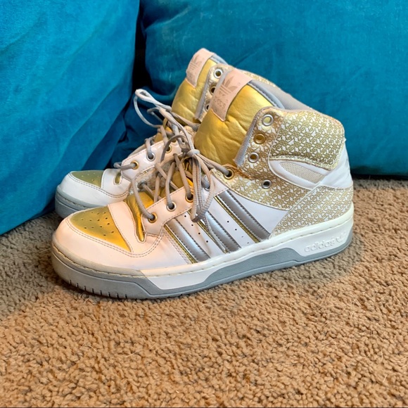 white adidas mid tops